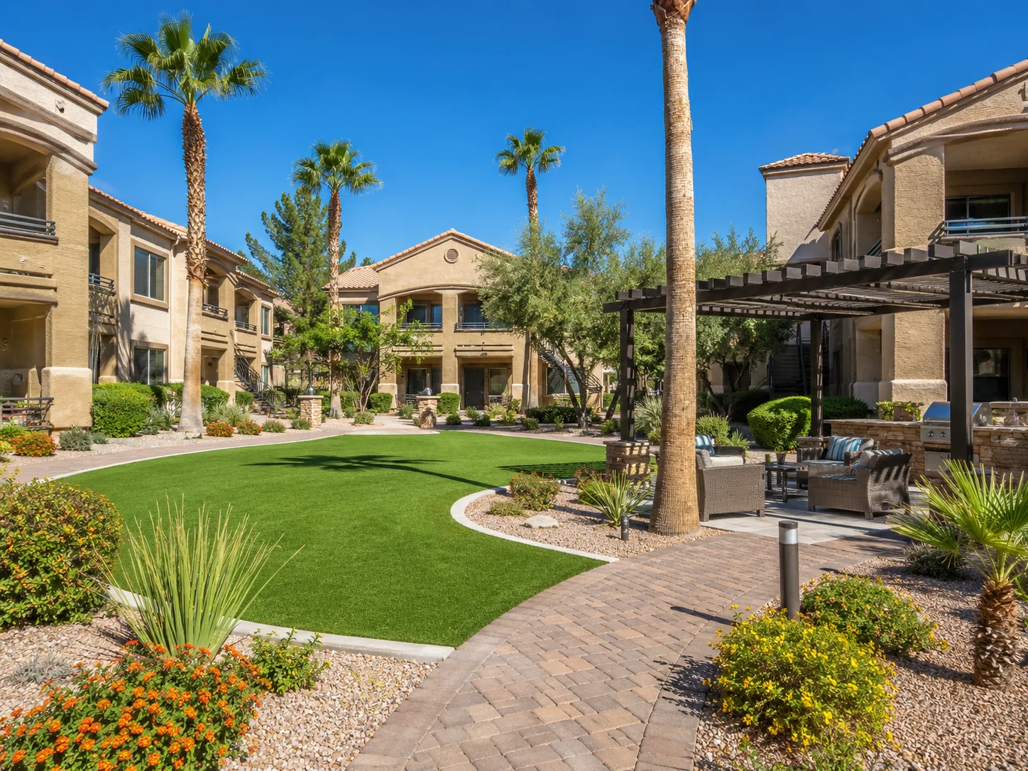 HOA Common Areas in Surprise AZ